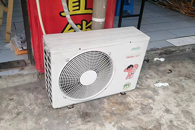 宏伟空调突然不制冷只吹自然风怎么办？